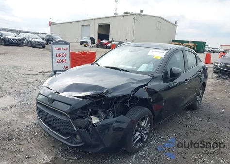 2019 Toyota Yaris Le z USA, uszkodzony, nr VIN 3MYDLBYV5KY519544